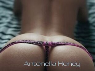 Antonella_Honey