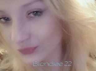 Blondiee_22