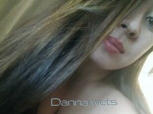 Danna_wets