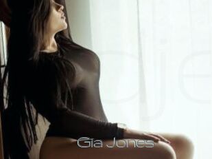 Gia_Jones