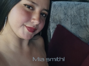 Mia_smithl