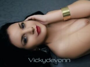 Vickydevonn